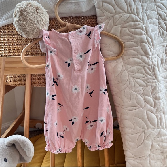 Carter's Baby Girl Romper Daisy 6M - Picture 6 of 7